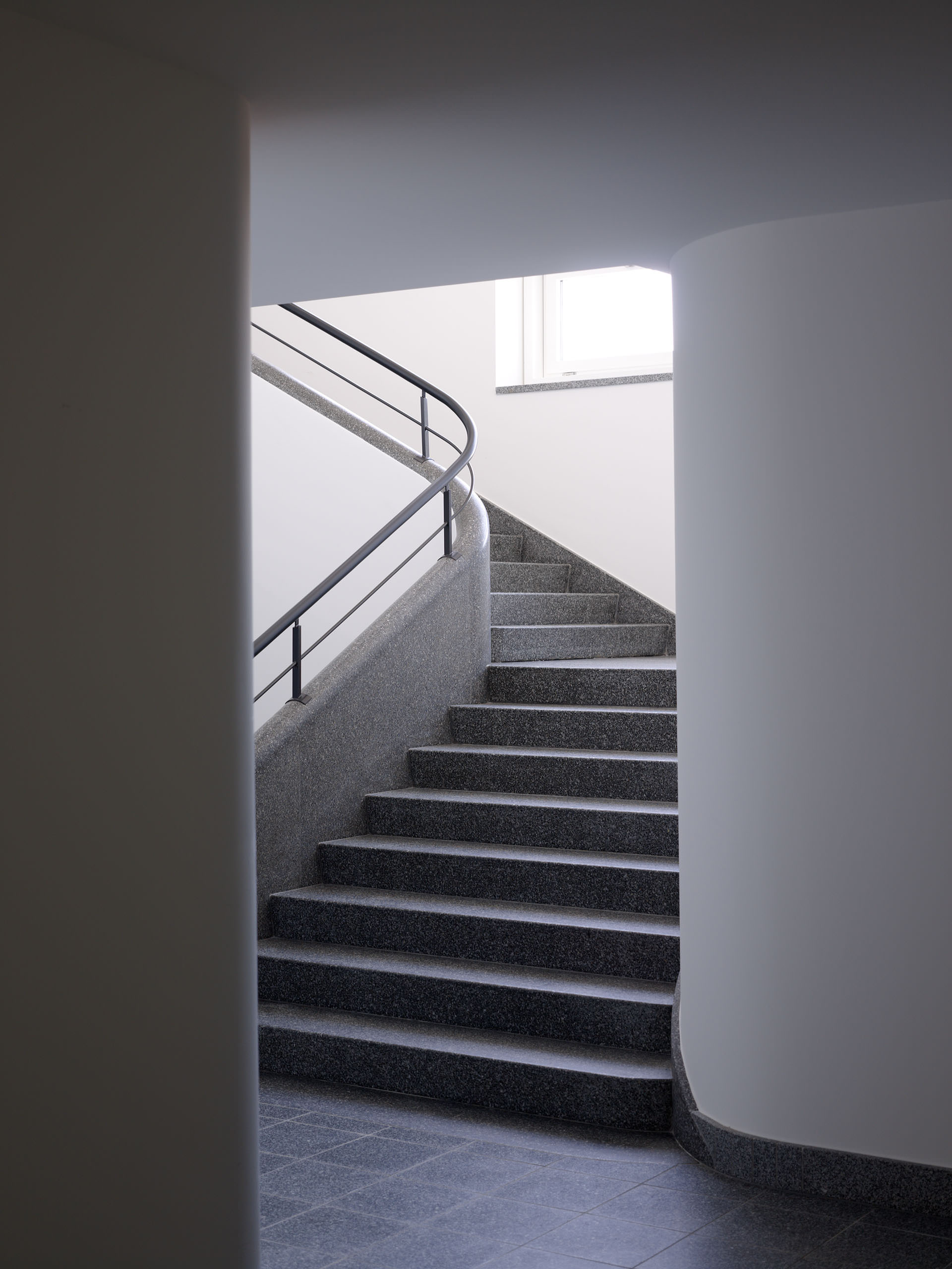 E11352 Alpa 029792 j2560